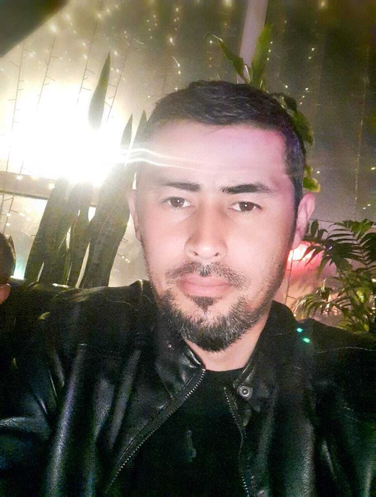  ,   Maks, 35 ,   ,   