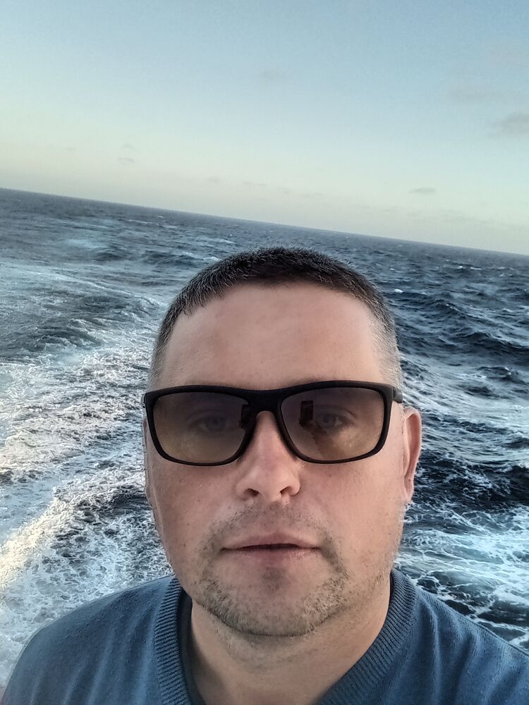  47107542  , 42 ,    