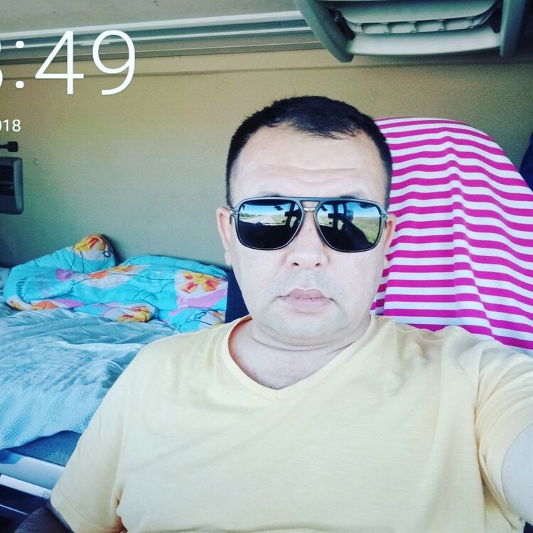  13350672  Boss, 44 ,    