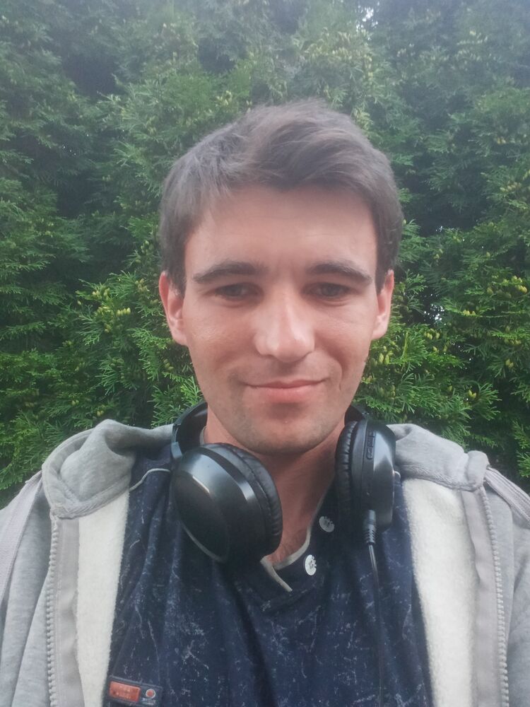  Posen,   Igor, 28 ,   ,   