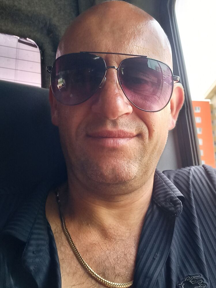  48229402  Roma, 45 ,    
