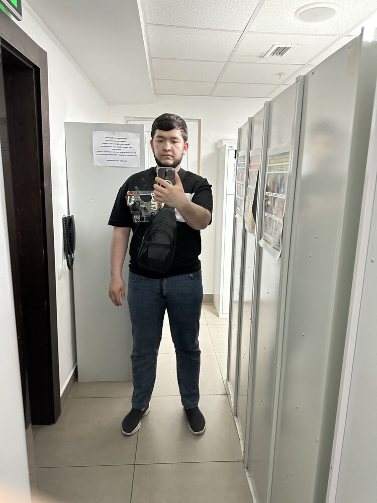  43505342  Xojiakbar, 26 ,    