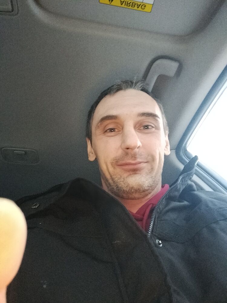  49532872  , 35 ,    