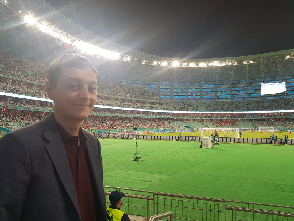  27421442  Behruz, 34 ,    