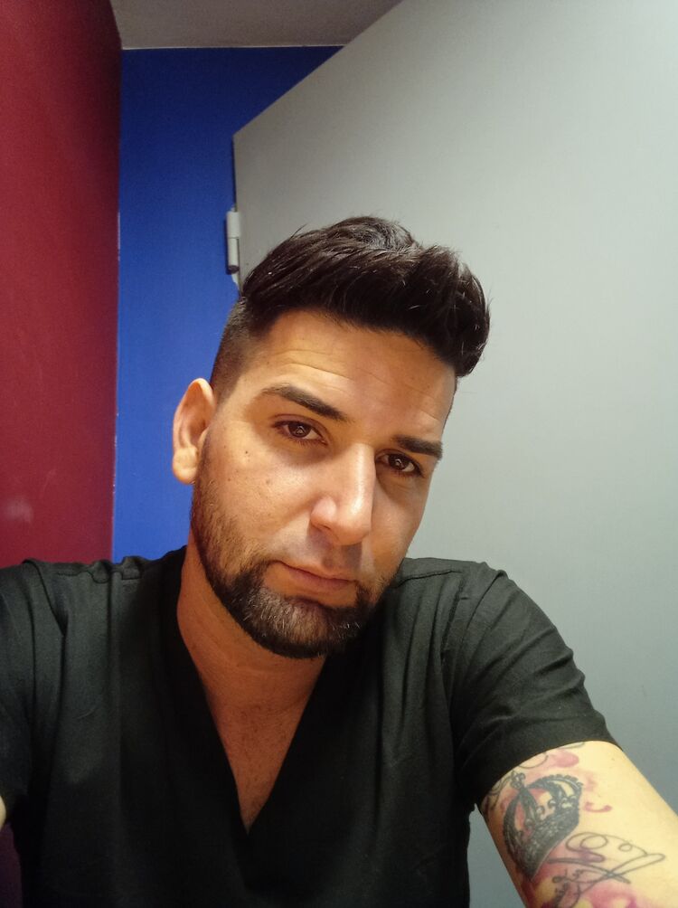  40791792  Roche, 32 ,    -