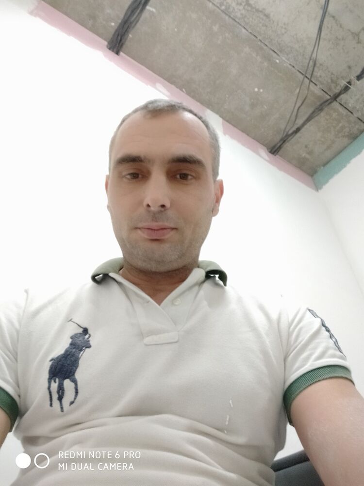  16631062  Dima, 44 ,    
