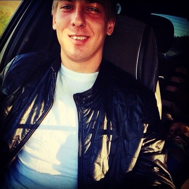  9221132  Aleksandr, 31 ,    
