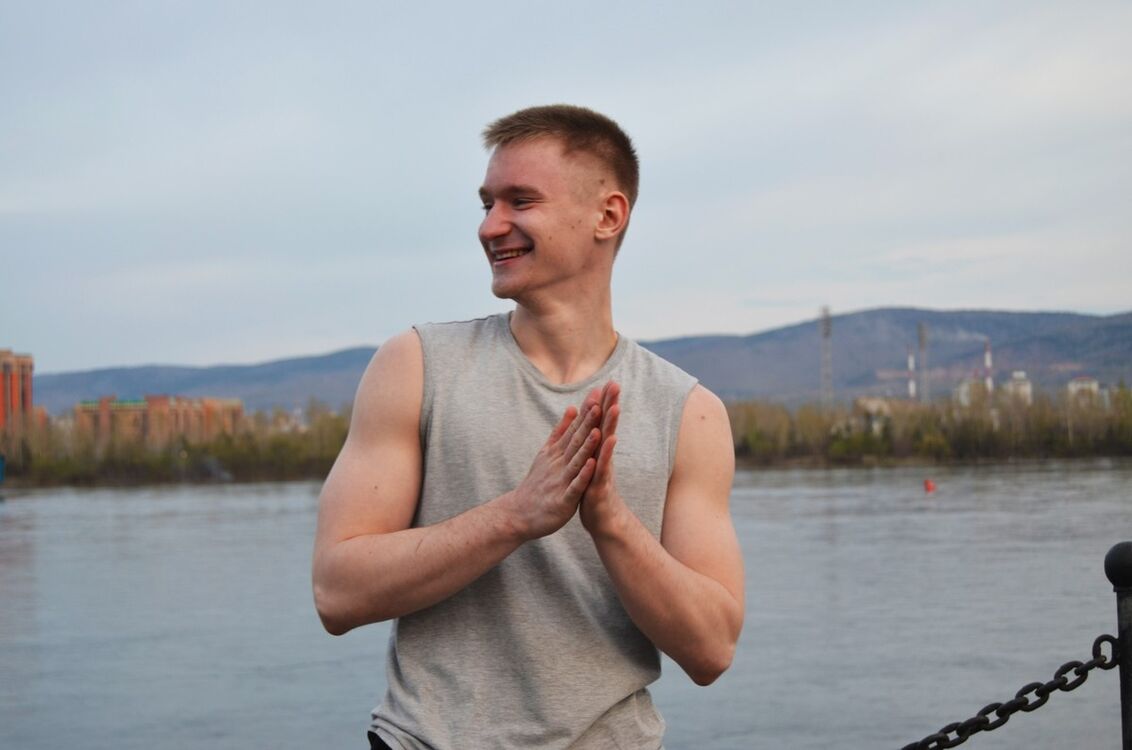  ,   Denis, 27 ,   