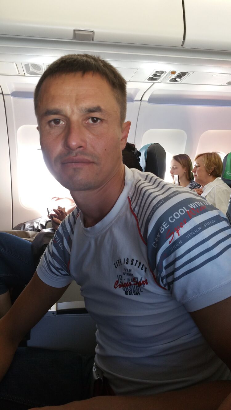  46711232  Oleg, 43 ,    