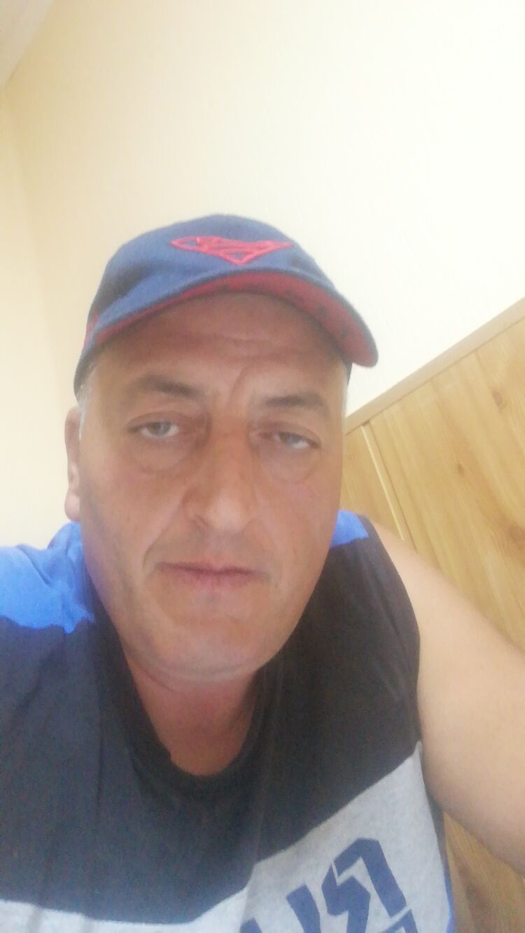  26576372  , 49 ,    