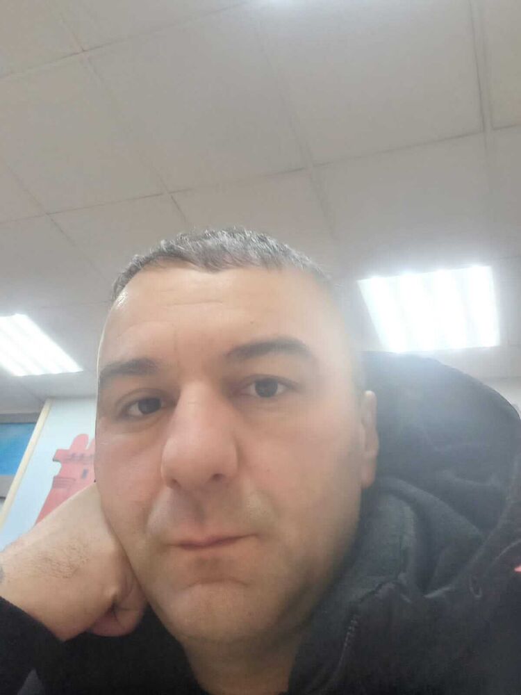  53216172  , 42 ,    