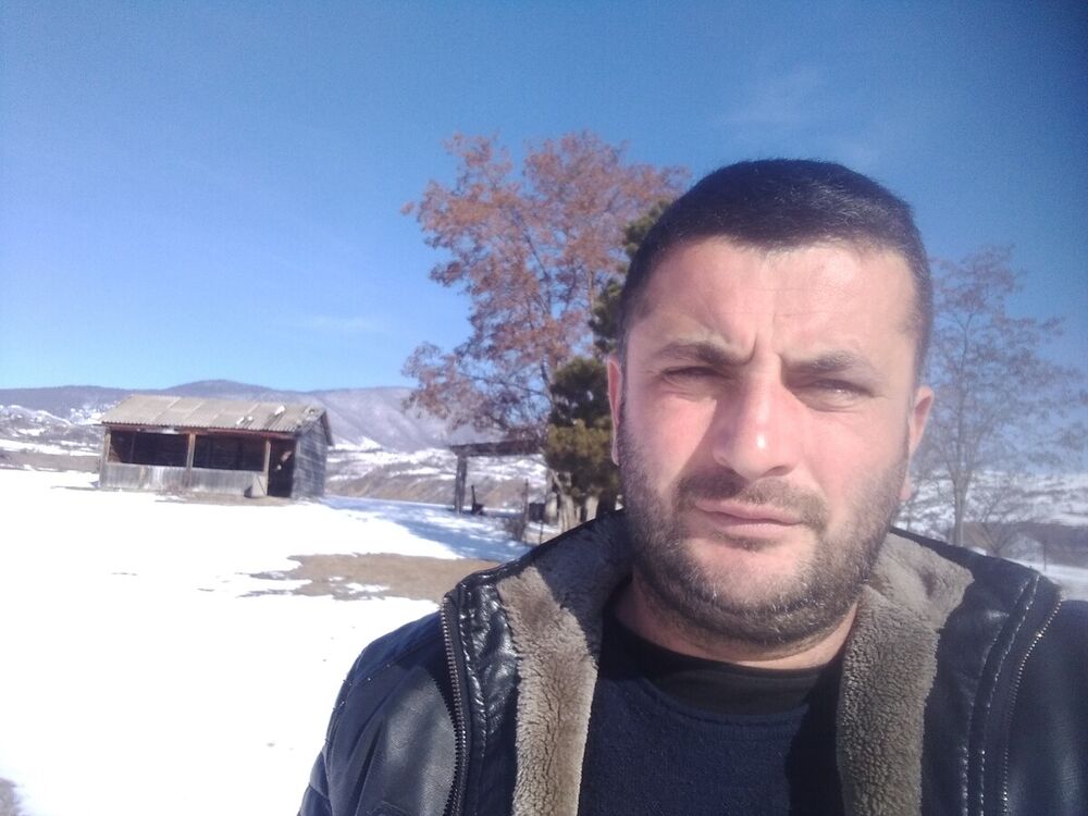  ,   Artur, 41 ,   ,   , 