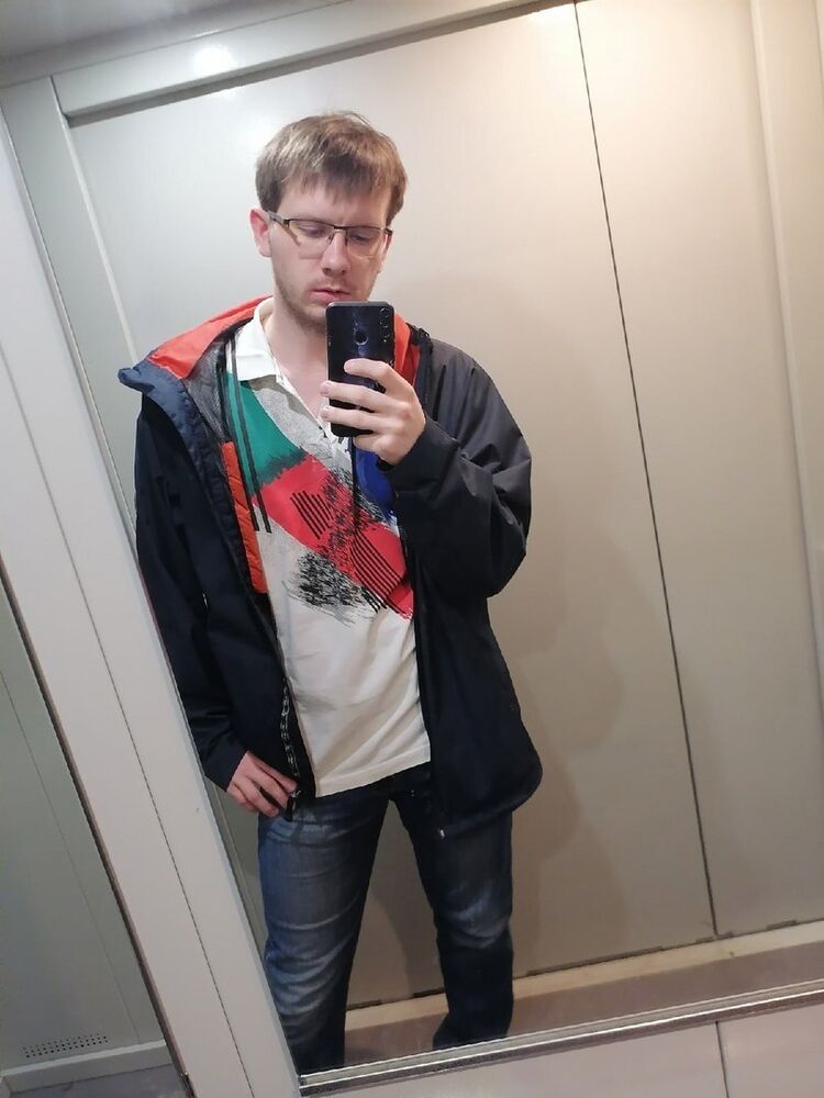  50440702  Tseh, 27 ,    