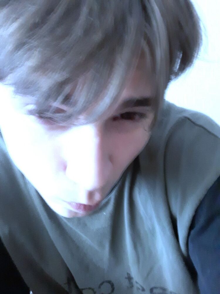 ���� 23217662 ����� Red window, 23 ����, ���� ���������� � �������