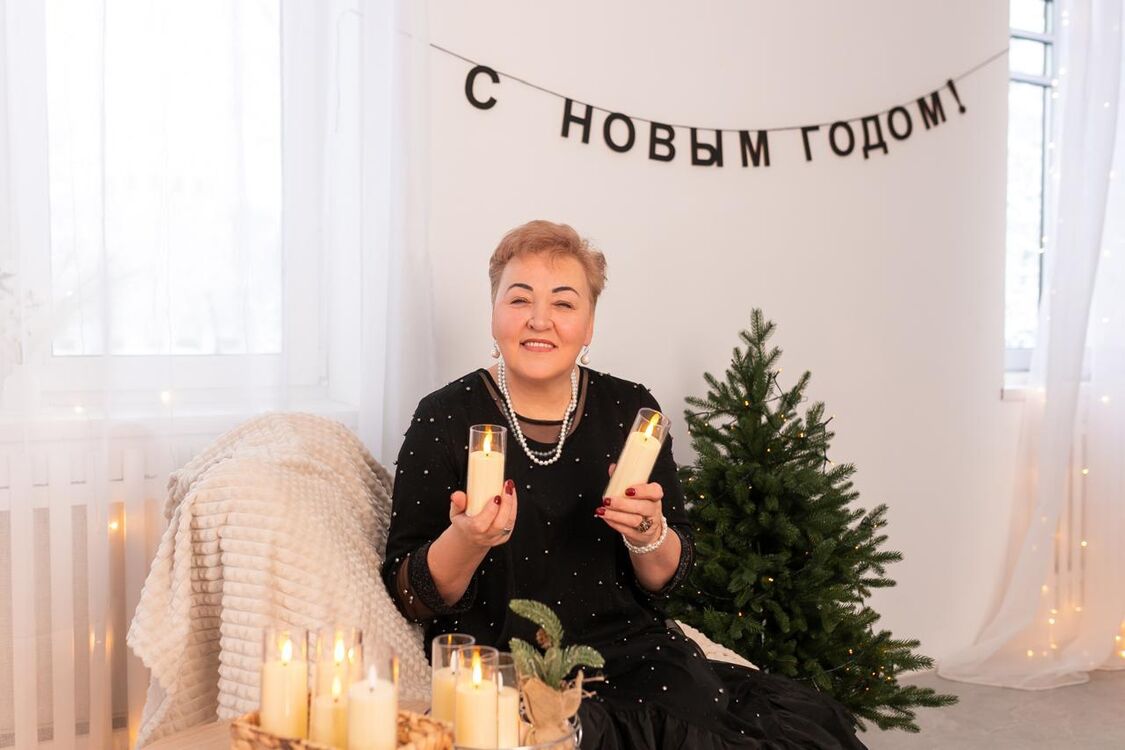  -,   Elena, 57 ,   c , 