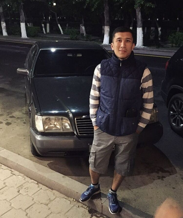  ,   Elzhan, 31 ,   ,   , c 