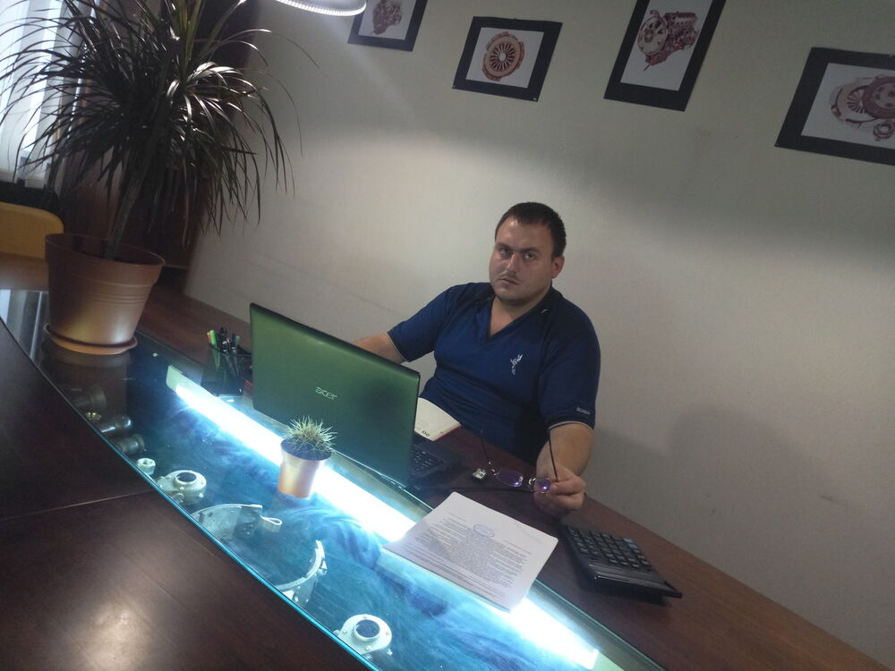 ���� 18317752 ������� ��������, 37 ���, ���� ���������� � ���������������