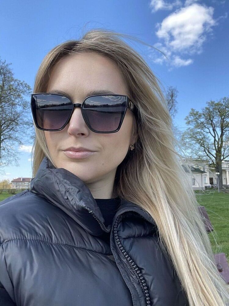  53814272  Kristi, 38 ,    