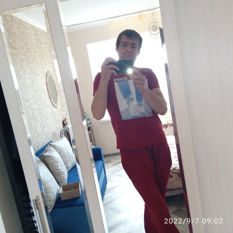  ,   Vladimir, 37 ,   ,   
