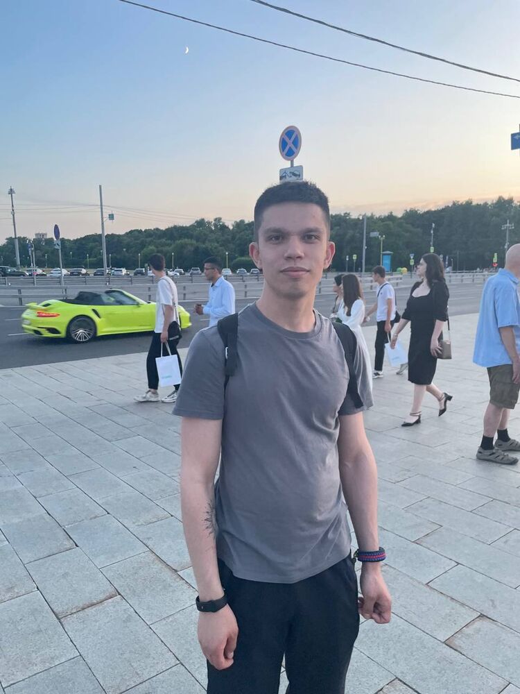  30814182  Vadim, 47 ,    