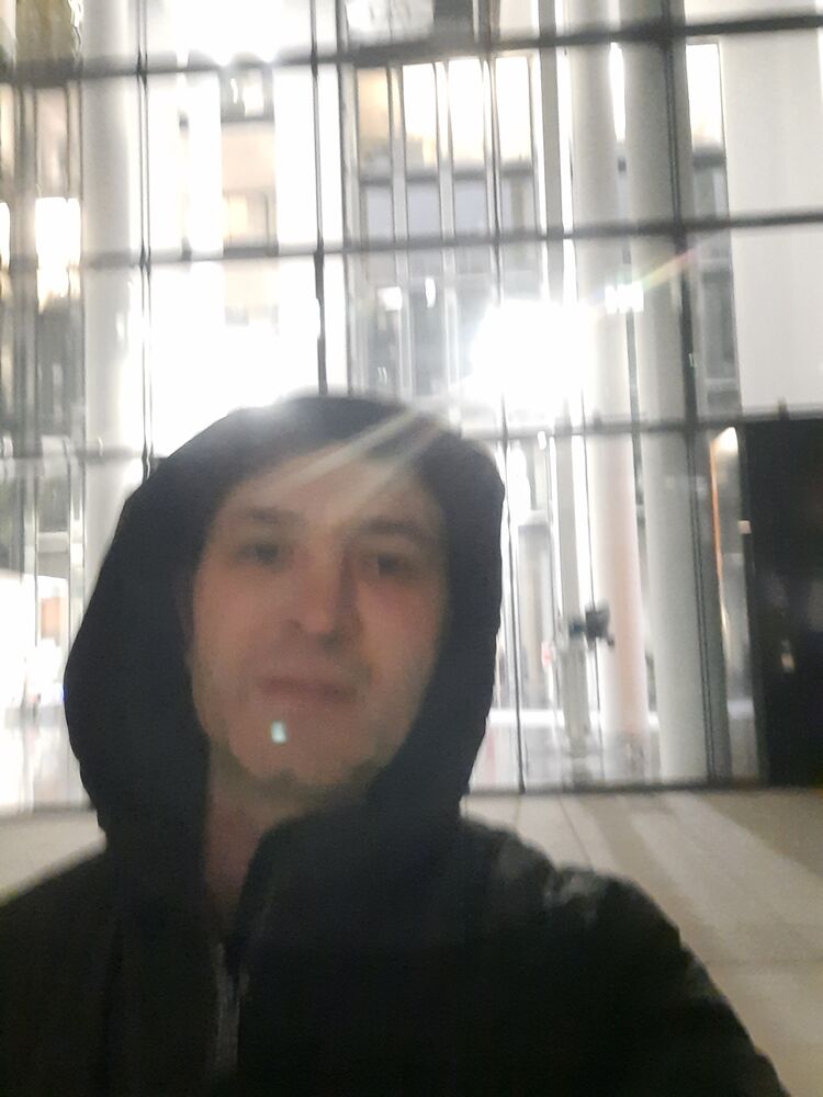  ,   Alex, 37 ,   ,   , c , 