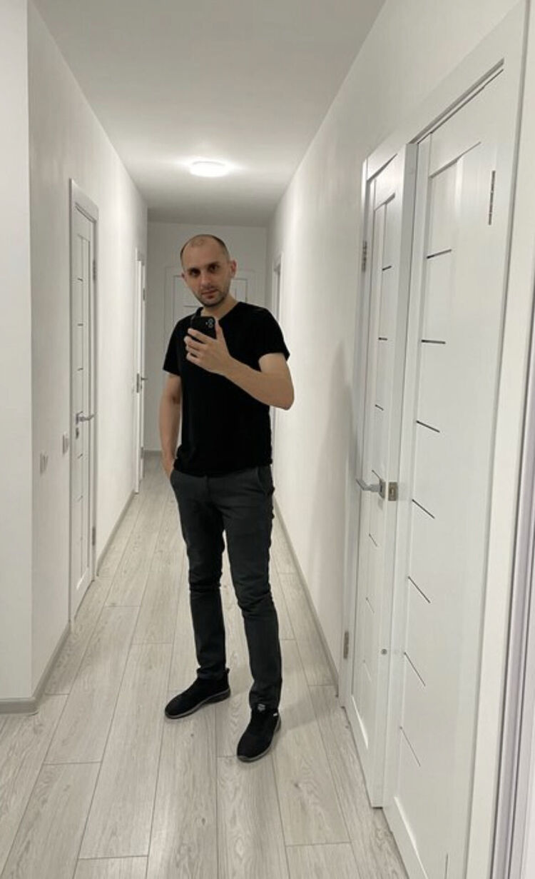  ,   Pasha, 37 ,   ,   , c 