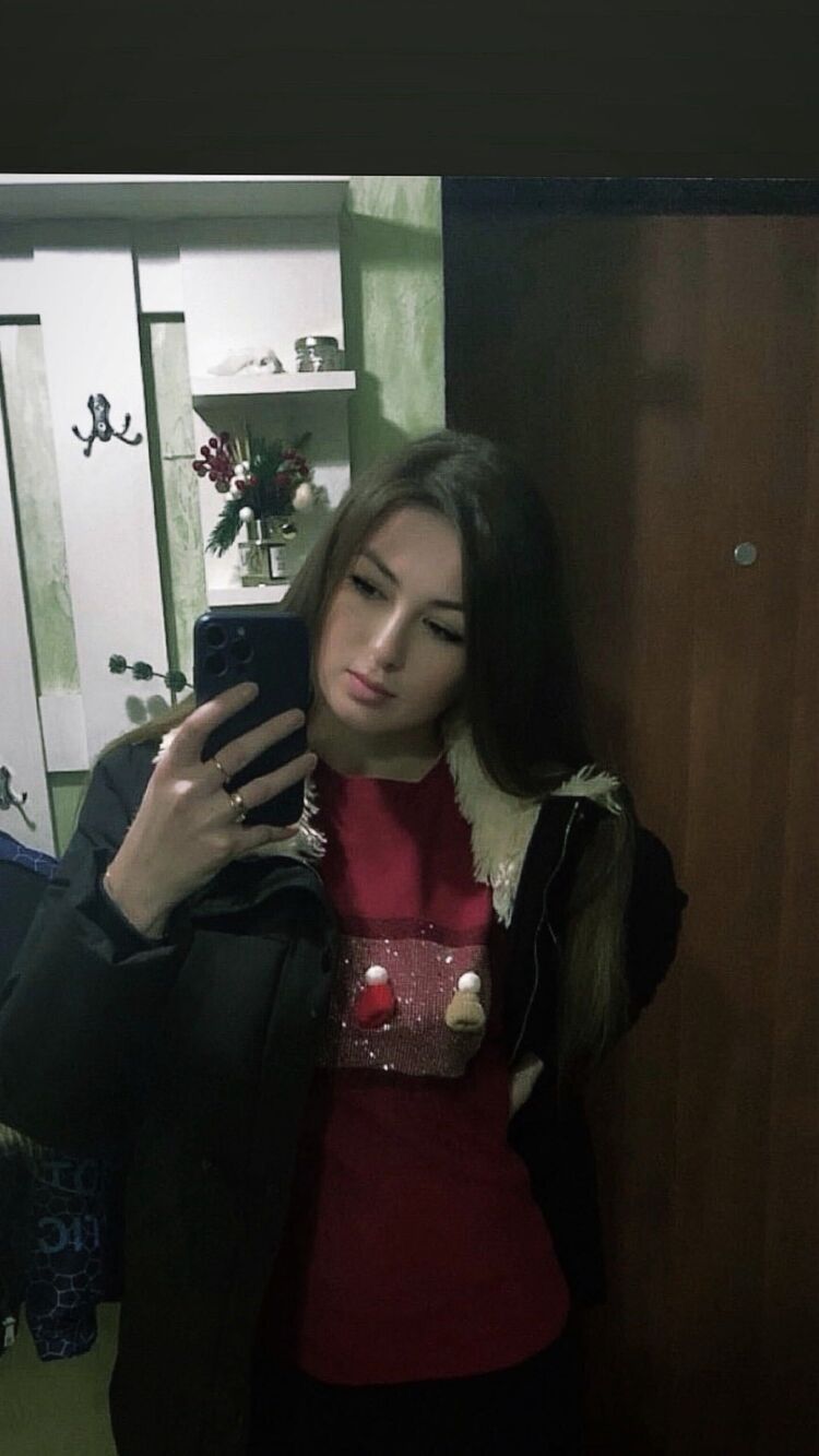  49744092  , 28 ,    
