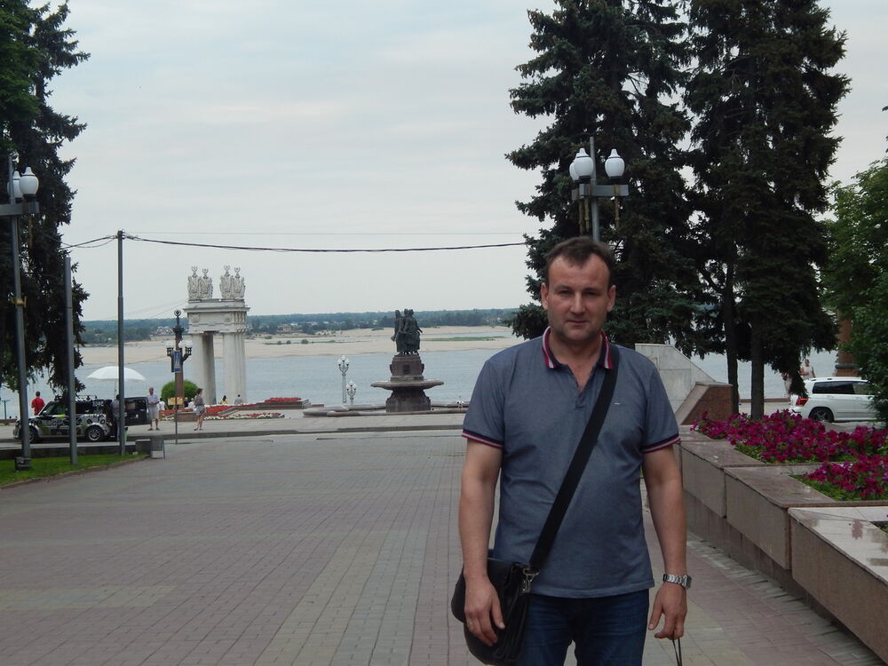  10234852  Georg, 53 ,    