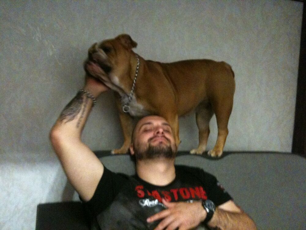  ,   Anton, 40 ,   ,   , c 