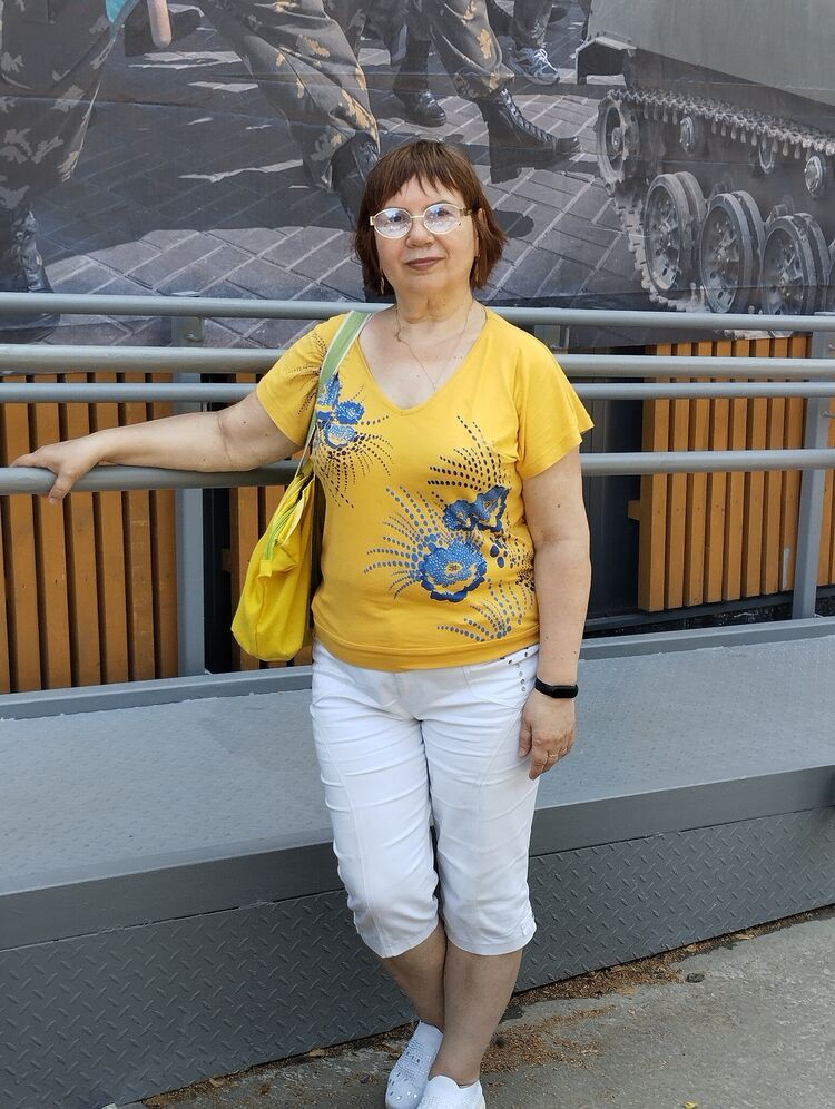  ,   Nadezhda, 68 ,   c , 