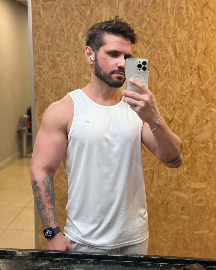  49116392  , 37 ,    
