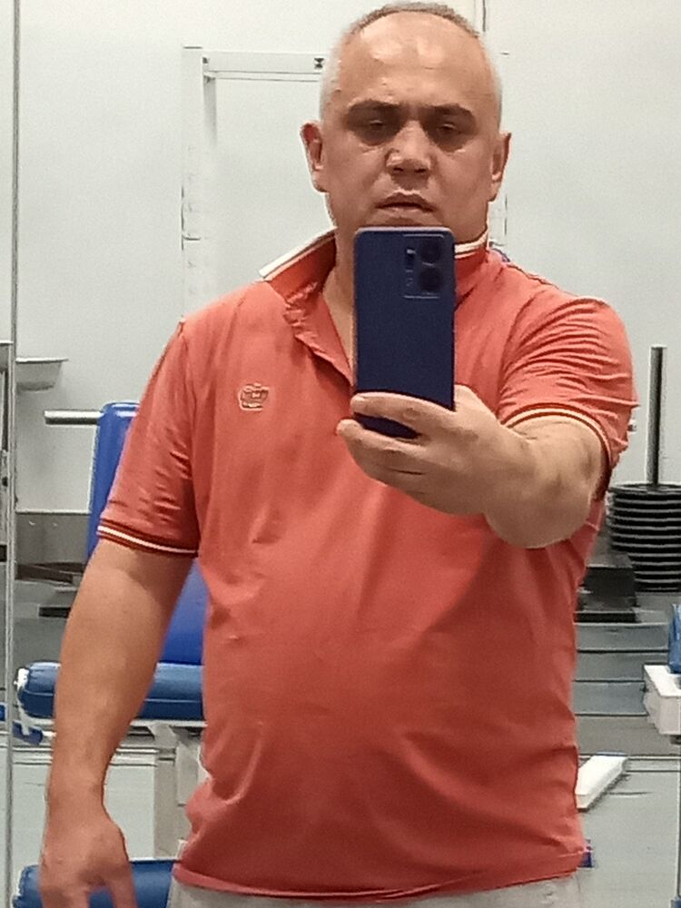  42234722  Vartan, 48 ,    