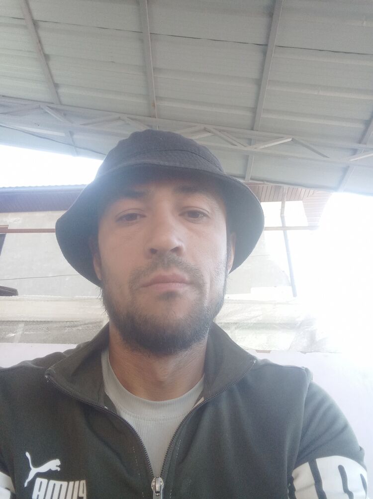  ,   Zafar, 31 ,   ,   