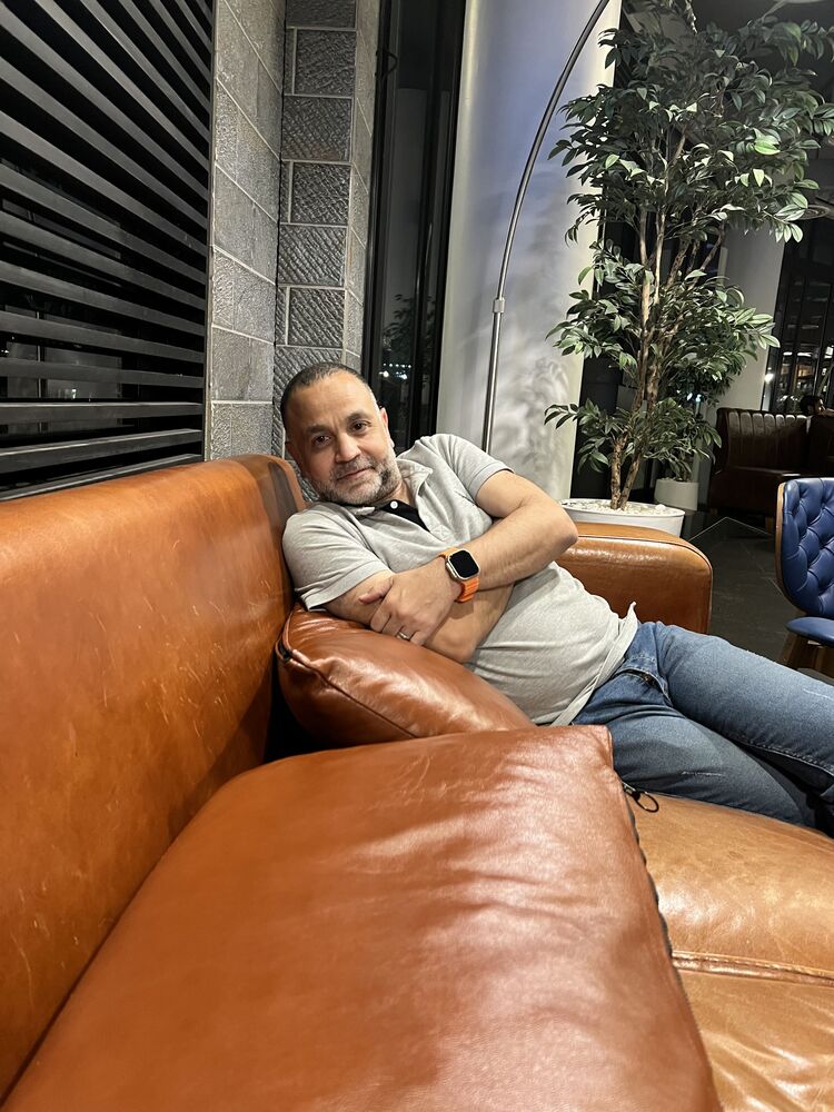  40343302  MOUSTAFA, 51 ,    Jiddah