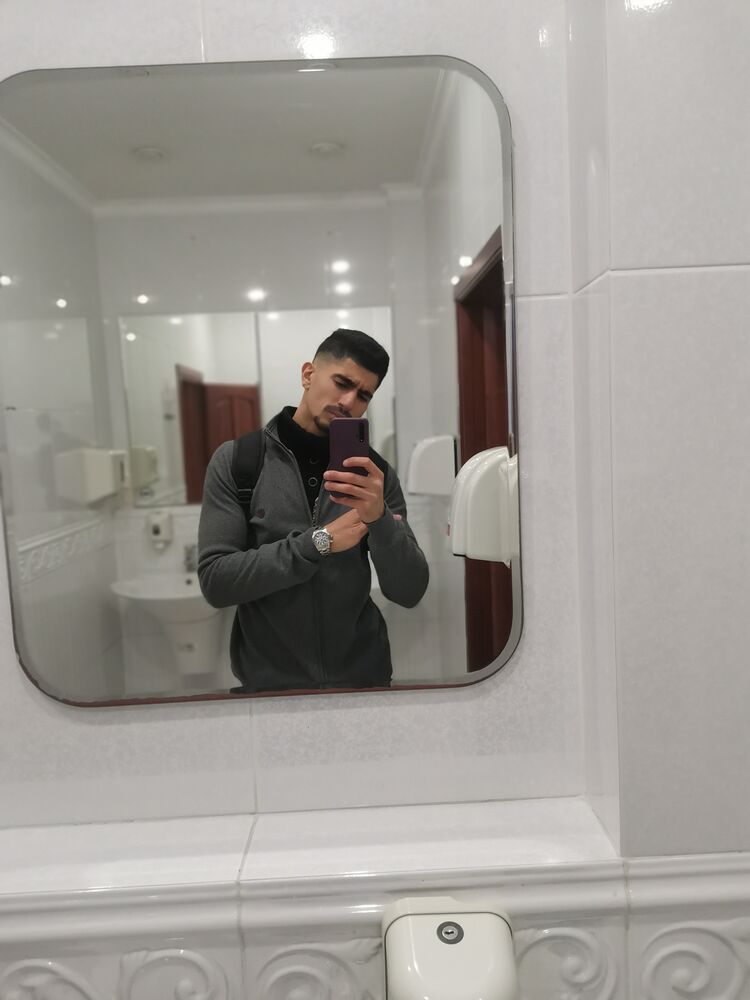  32339172  , 28 ,    