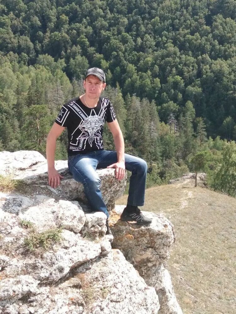  ,   Vadim, 41 ,   ,   