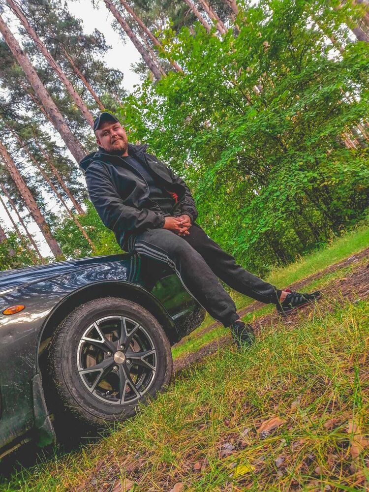  29237252  Anton, 31 ,    