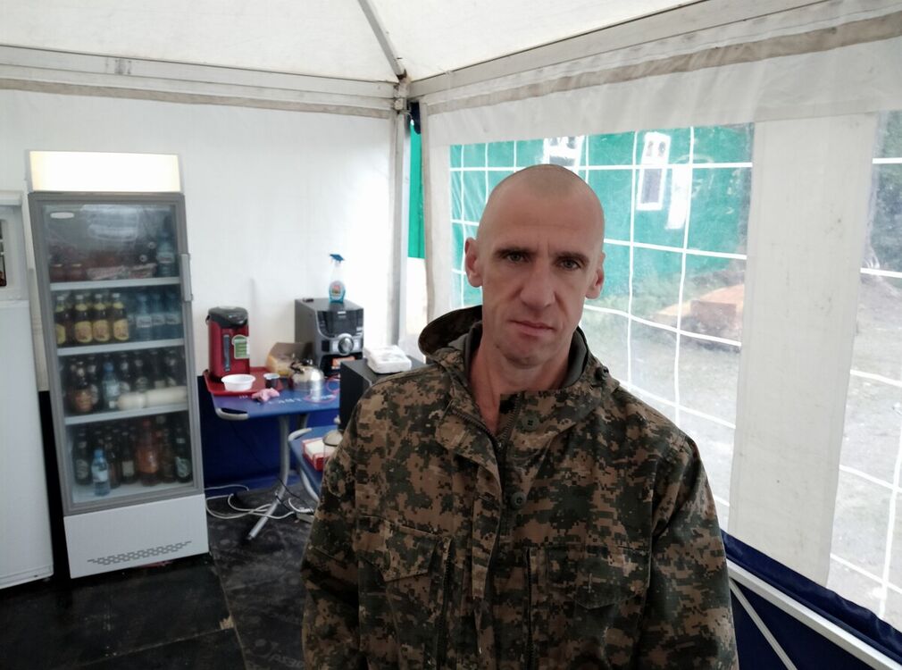  21251542  , 46 ,    
