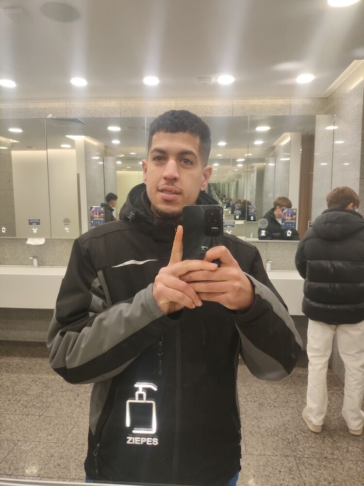  54496662  Hassan, 30 ,    