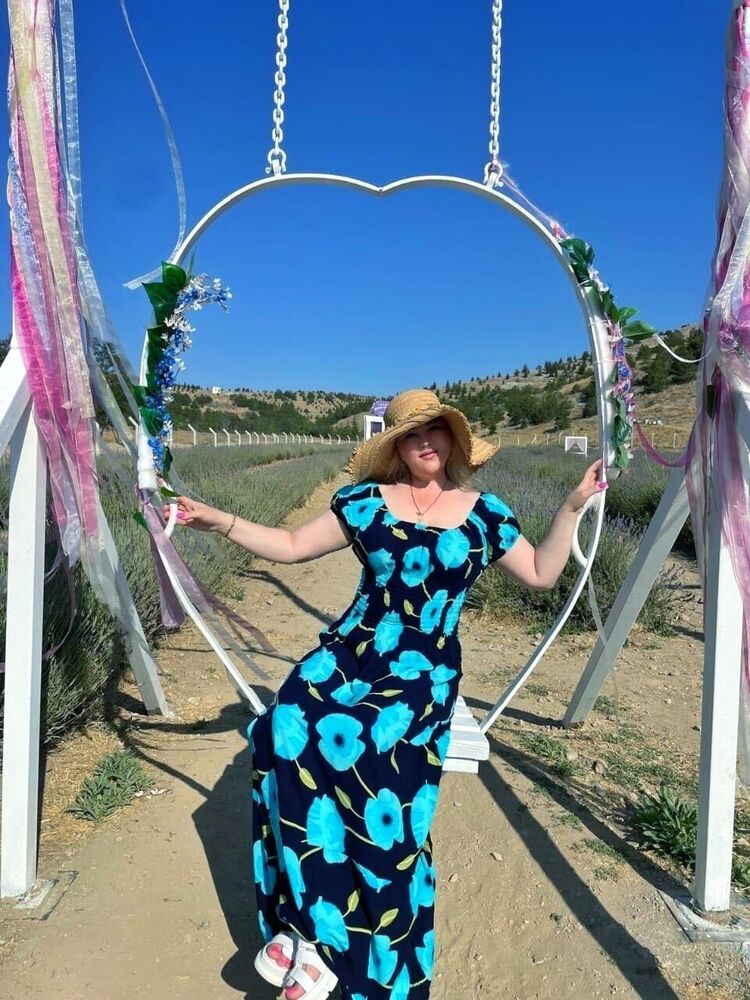  ,   Milana, 51 ,   ,   