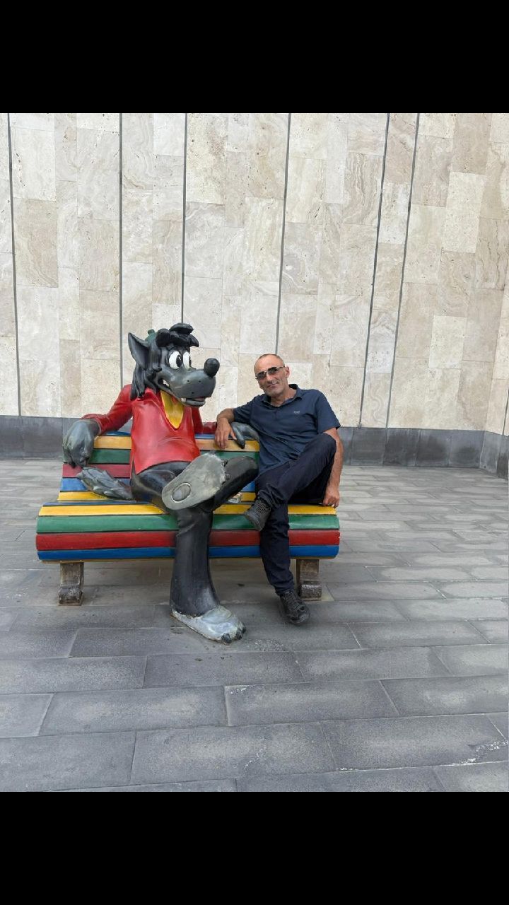  53068172  , 44 ,    