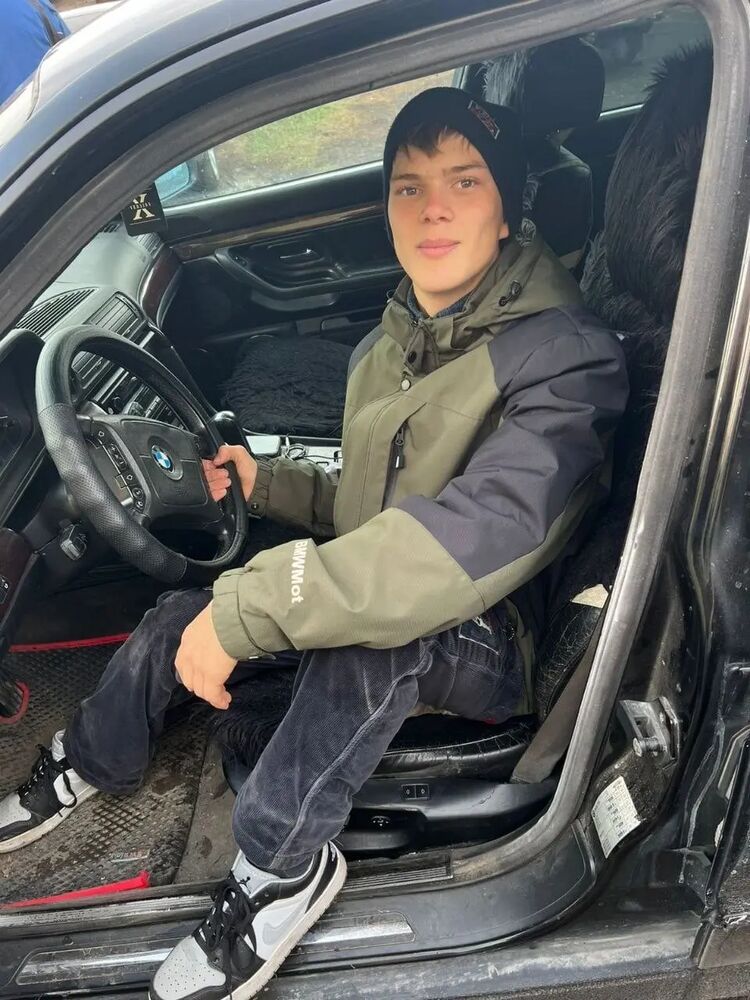  53144892  Sergey, 25 ,    