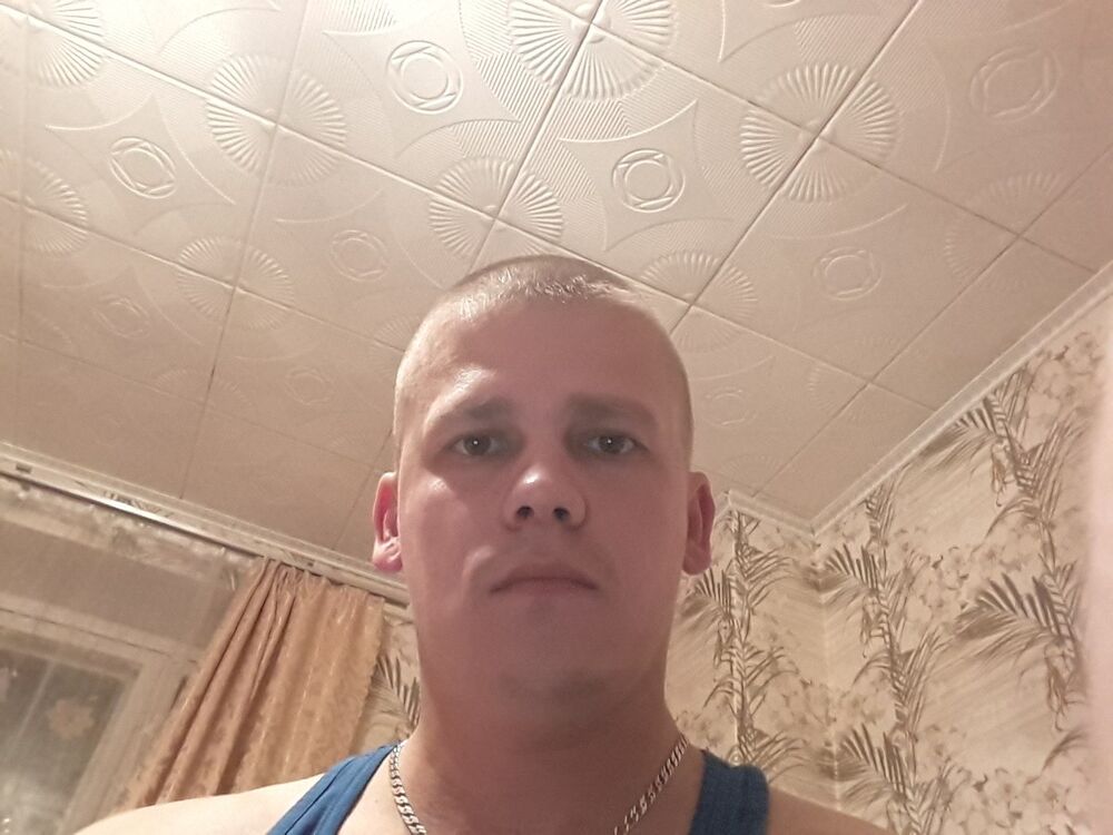  10477842  Andrey, 41 ,    