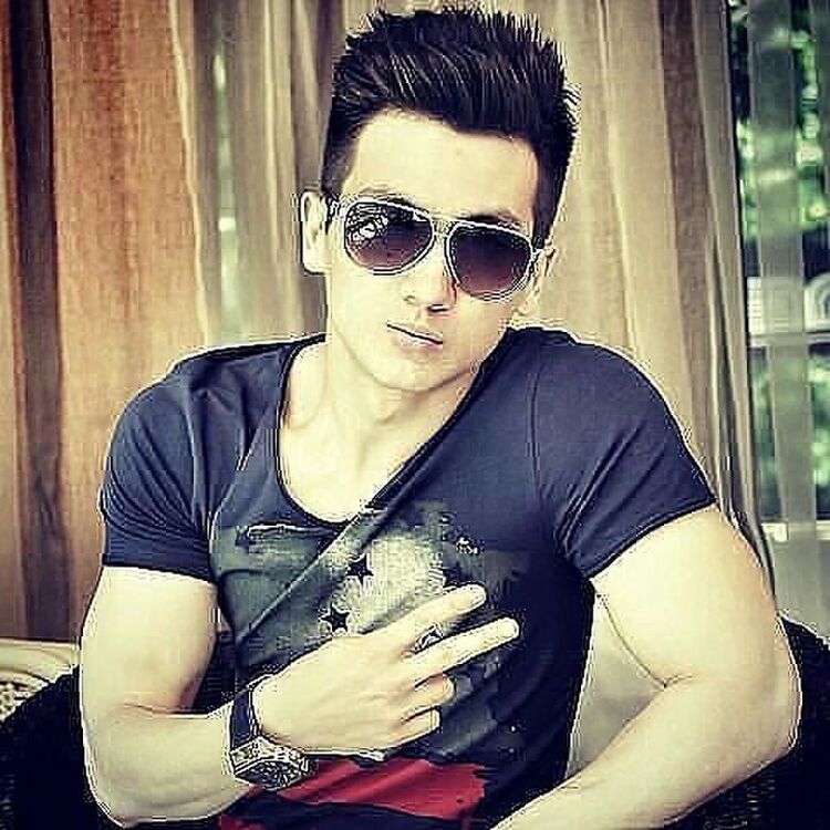  28581562  , 33 ,    -