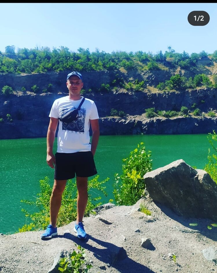  24672712  Semyon, 37 ,    