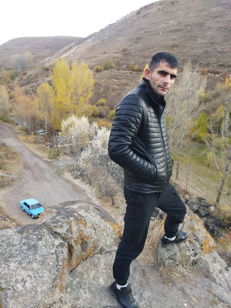  ,   Harut, 36 ,   ,   