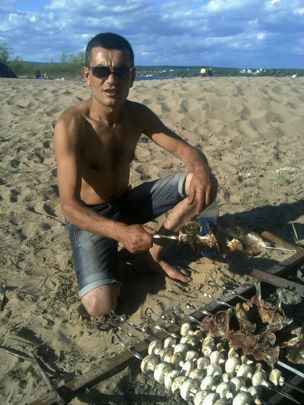  ,   Vahe, 46 ,     , c 