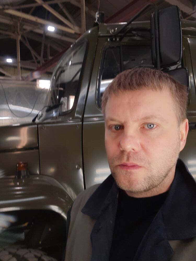  31399882  Alexey, 40 ,     