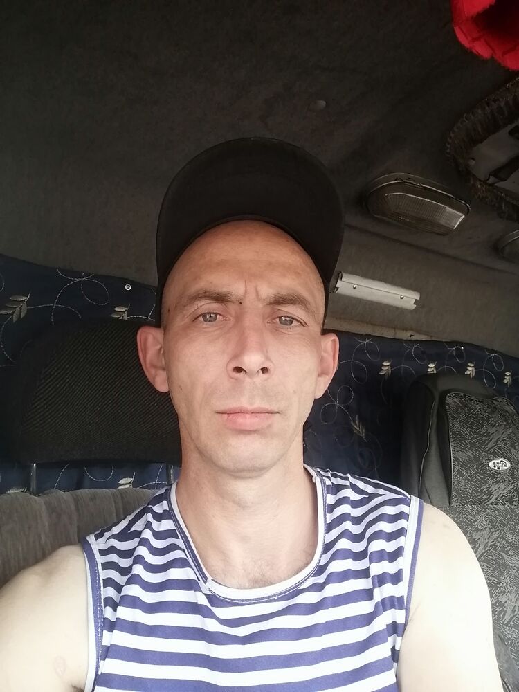  44036182  , 37 ,    