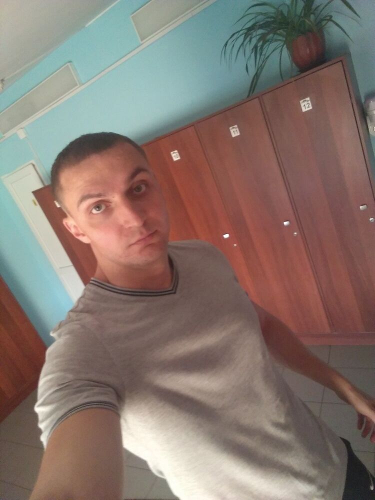  13086342  Alex, 36 ,    